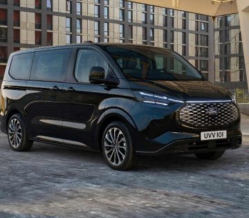 A csalad elektromos kisbusza – Ford E Tourneo Custom teszt 360x315