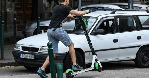 A gyermekkorhaz udvozli hogy szigoritanak a KRESZ t az elektromos rollerek miatt Vitezyek