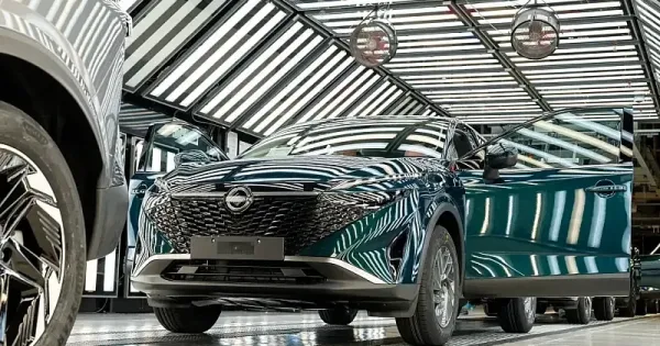 Jegeli egyik legnepszerubb autojanak elektromos verziojat a Nissan