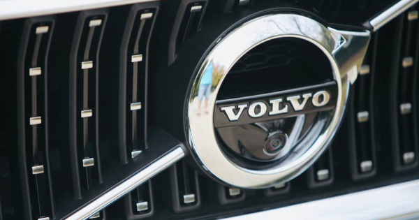Jelentos megujulas elott a Volvo XC60 akar kategoriaelso plug in hibrid is lehet