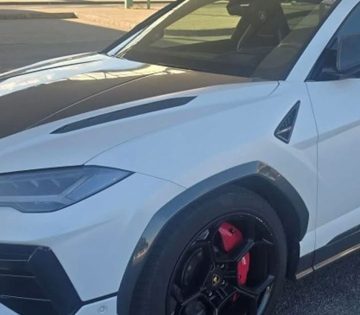 Komoly fogas a hataron 120 millio forintos Lamborghinit foglaltak le 360x315