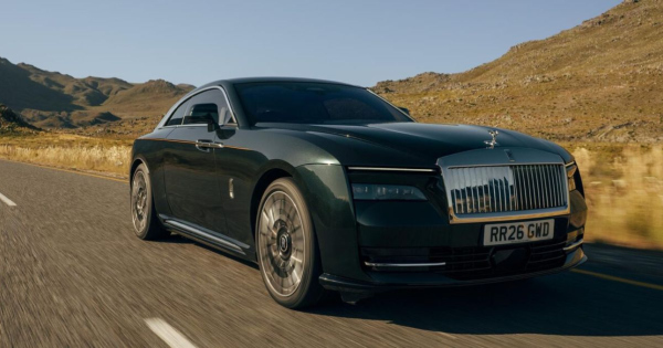 Meg jobba tettek a Rolls Royce elektromos autojat