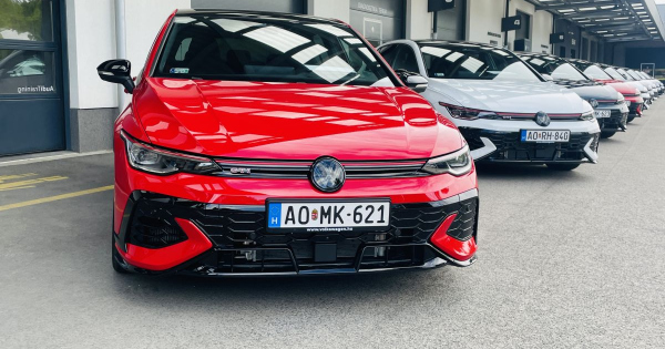 Reg autoztam ekkorat – VW Golf GTI Edition 50 bemutato