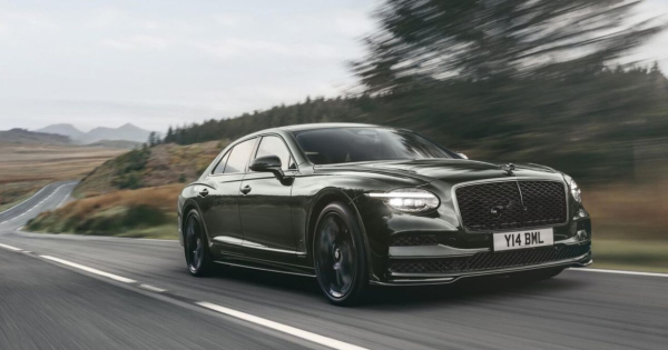Szuperautos teljesitmeny kezmuves luxus es operahazi hangzas az uj Bentley ben