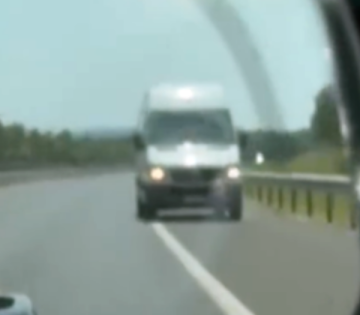 Verfagyaszto felvetel keszult az M6 os autopalyan 360x315
