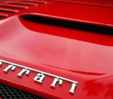 14 ev utan ujra van kezi valtos Ferrari 360x315