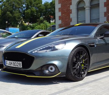 200 darab luxusauto erkezett Magyarorszagra 360x315