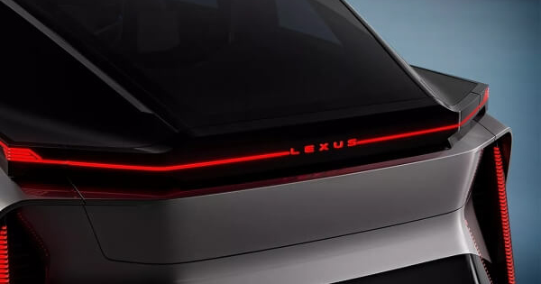 A Lexus torolte uj zaszloshajojat helyette az utodjat fogja megepiteni