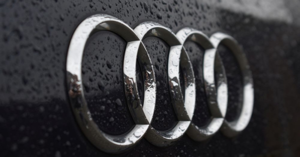 Atvettek diplomajukat a Szechenyi Egyetem Audi Hungaria Jarmumernoki Karanak vegzosei