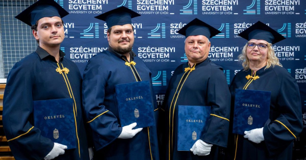 Atvettek diplomajukat a Szechenyi egyetem Audi Hungaria Jarmumernoki Karanak vegzosei 1