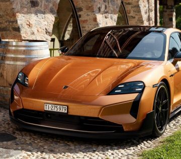 Beleszeretett a latvanyba rafestette a Porschejara 360x315