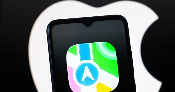 Beszall az autos navigacios bizniszbe az Apple