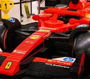 Kicsomagoltak az eletnagysagu LEGO Ferrarit Te is megnezheted kozelrol 360x315
