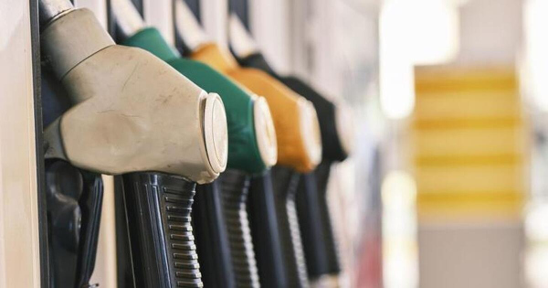 Megallt a benzin ara a korabbi vedett szintnel