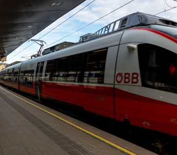 Napelemes toltoallomasokkal erkeznek Horvatorszag uj akkumulatoros vonatai 360x315