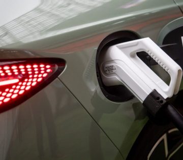 Pontositas erkezett a vallalkozasok elektromosauto tamogatasarol 360x315