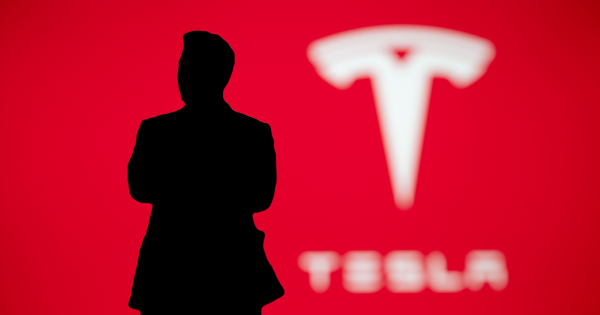 Tesla nott a bevetel csokkent a nyereseg a robotikai es onvezeto fejlesztesek koltsegei miatt