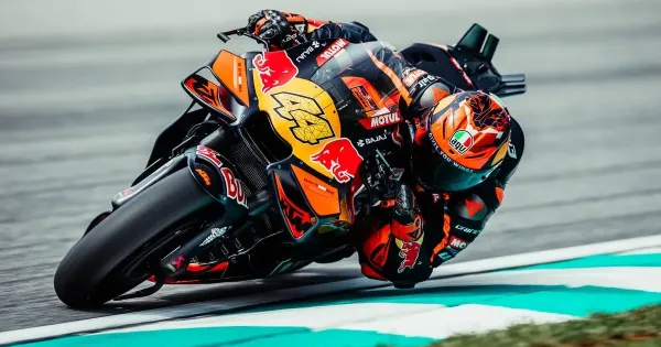 Pol Espargaro helyettesiti Maverick Vinalest a Brit Nagydijon