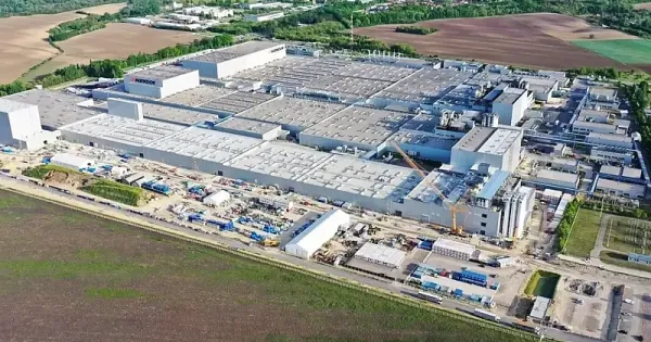A Hankook 540 millio eurobol bovitette magyarorszagi gyarat