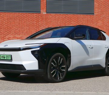 A Toyota meghallgatta a villanyautos kritikakat ime az eredmeny 360x315