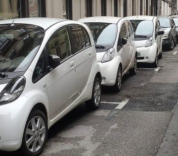 Alairasgyujtes indult a budapesti ingyenes parkolas megszuntetese ellen 360x315