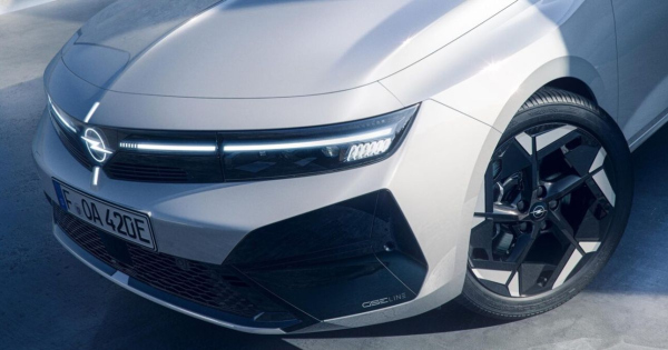 Az Astra sportvaltozatabol is elektromos autot csinalt az Opel