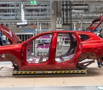 Ejjel nappal gyartjak a Bmw t Debrecenben – berobbant a kereslet az uj iX3 irant 360x315