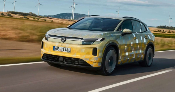 Megmutattak a VW ID Tiguant igaz meg csak alcazva