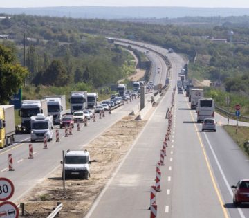 Megszolalt Vitezy miniszteriuma eldolt a kedvezmenyes palyamatricak sorsa erre keszuljenek az autosok 2027 ben 360x315