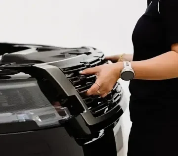 Negyezer allast szuntethet meg a Jaguar Land Rover 360x315