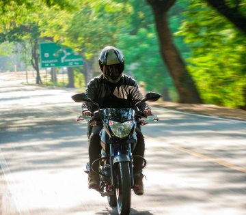 Szemre megallapitottak a rendorok hogy 205 tel ment elkoboztak a motorjat 360x315
