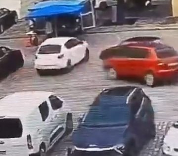 Tarolt a parkoloban a 78 eves sofor hat autot tort ossze 360x315
