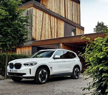 Tukon ulve varjak az amerikaiak a debreceni BMW ket 360x315