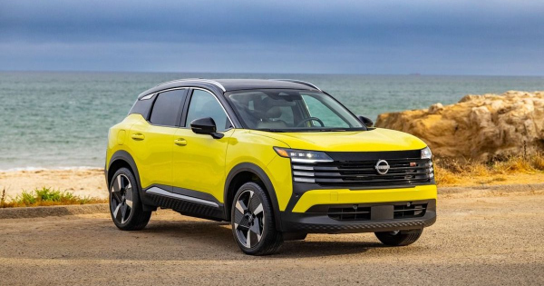Uj modellel boviti europai kinalatat a Nissan