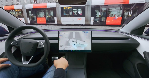 Ujabb europai orszag engedelyezte a Tesla FSD t