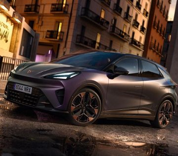 75 kilo 226 loero a magyar autoipar uj buszkesege dolgozik a Cupra Ravalban 360x315