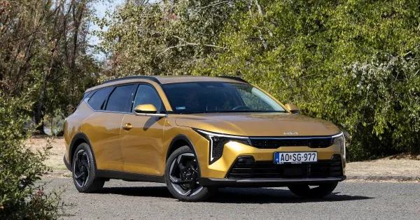 A Kia meg gondol azokra akik SUV helyett hagyomanyos autora vagynak