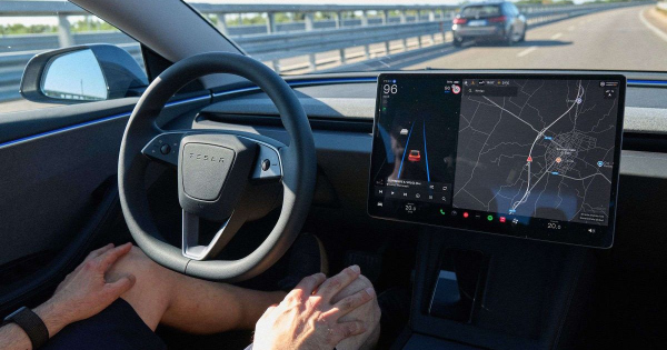 A Tesla elengedi a Teljes Onvezetes nevet Europaban